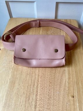 Gigi Pip Leather Belt Bag - Blush Pink